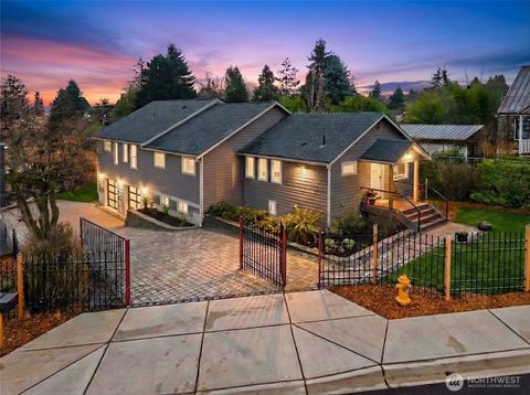 11642 Roseberg Ave S Burien WA 98168