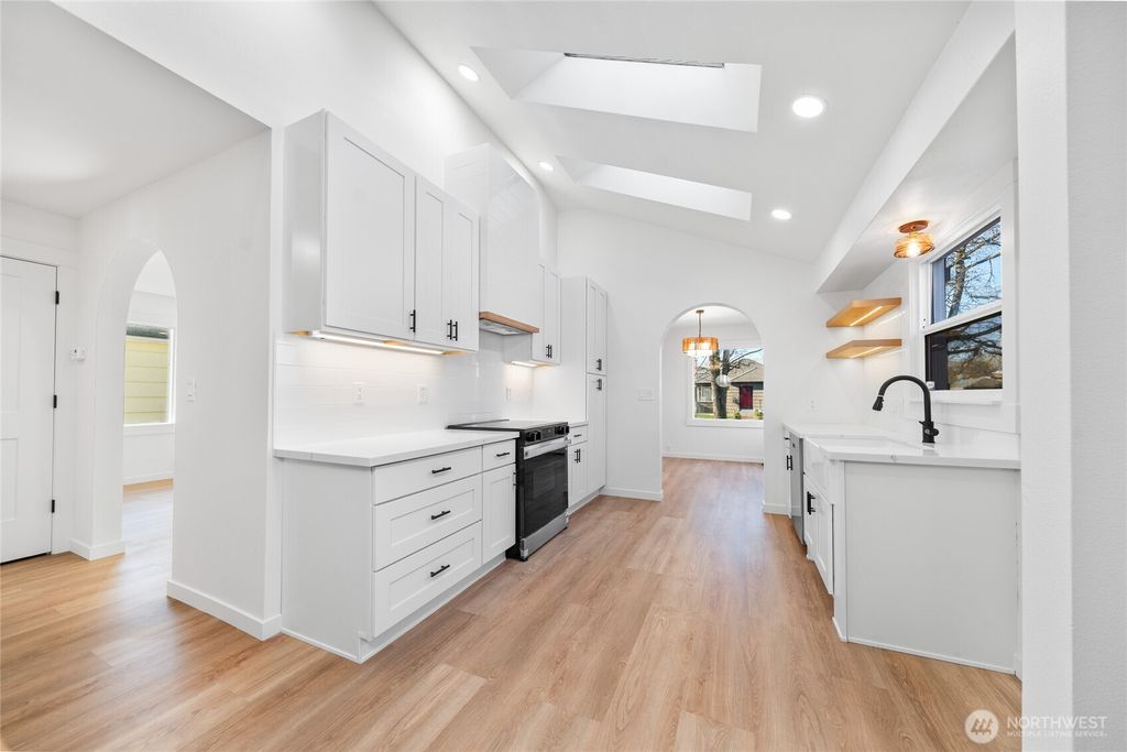 Photo of 1308 19th Avenue, Longview, WA 98632 (MLS # 2489618)