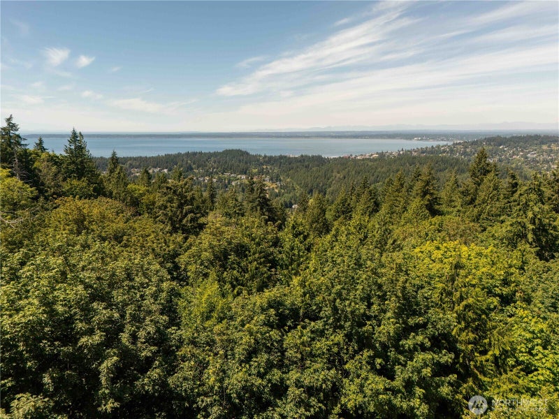 1697 Chuckanut Crest Drive