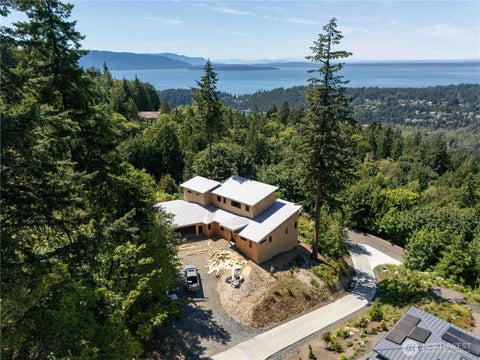 Photo of 1697 Chuckanut Crest Drive, Bellingham, WA 98229 (MLS # 2365593)