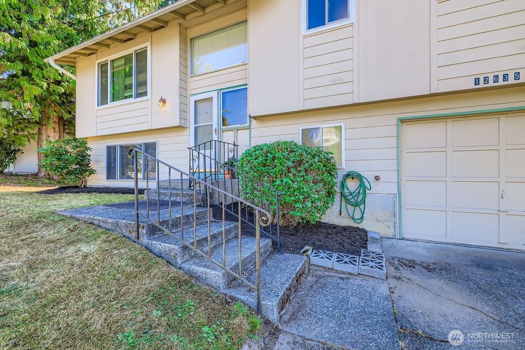 Photo of 12635 NE 154th Street, Woodinville, WA 98072 (MLS # 2435214)