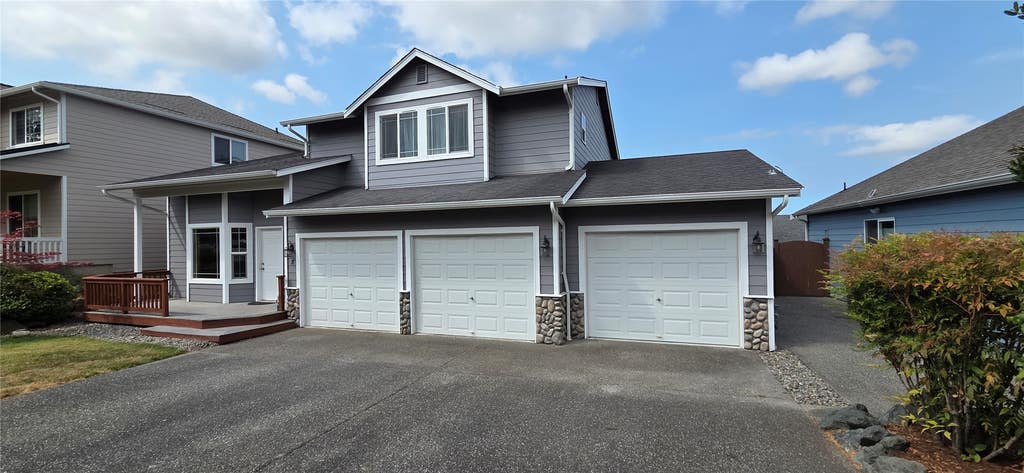 Photo of 8 80th Drive NE, Lake Stevens, WA 98258 (MLS # 2540015)