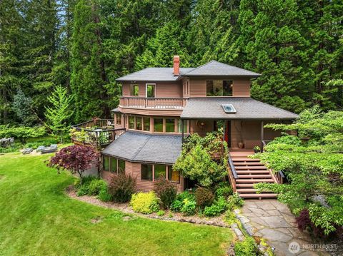 Photo of 21833 103rd Avenue SW, Vashon, WA 98070 (MLS # 2519506)
