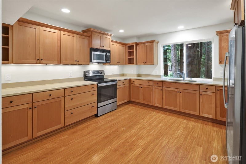 23 Granite Circle
