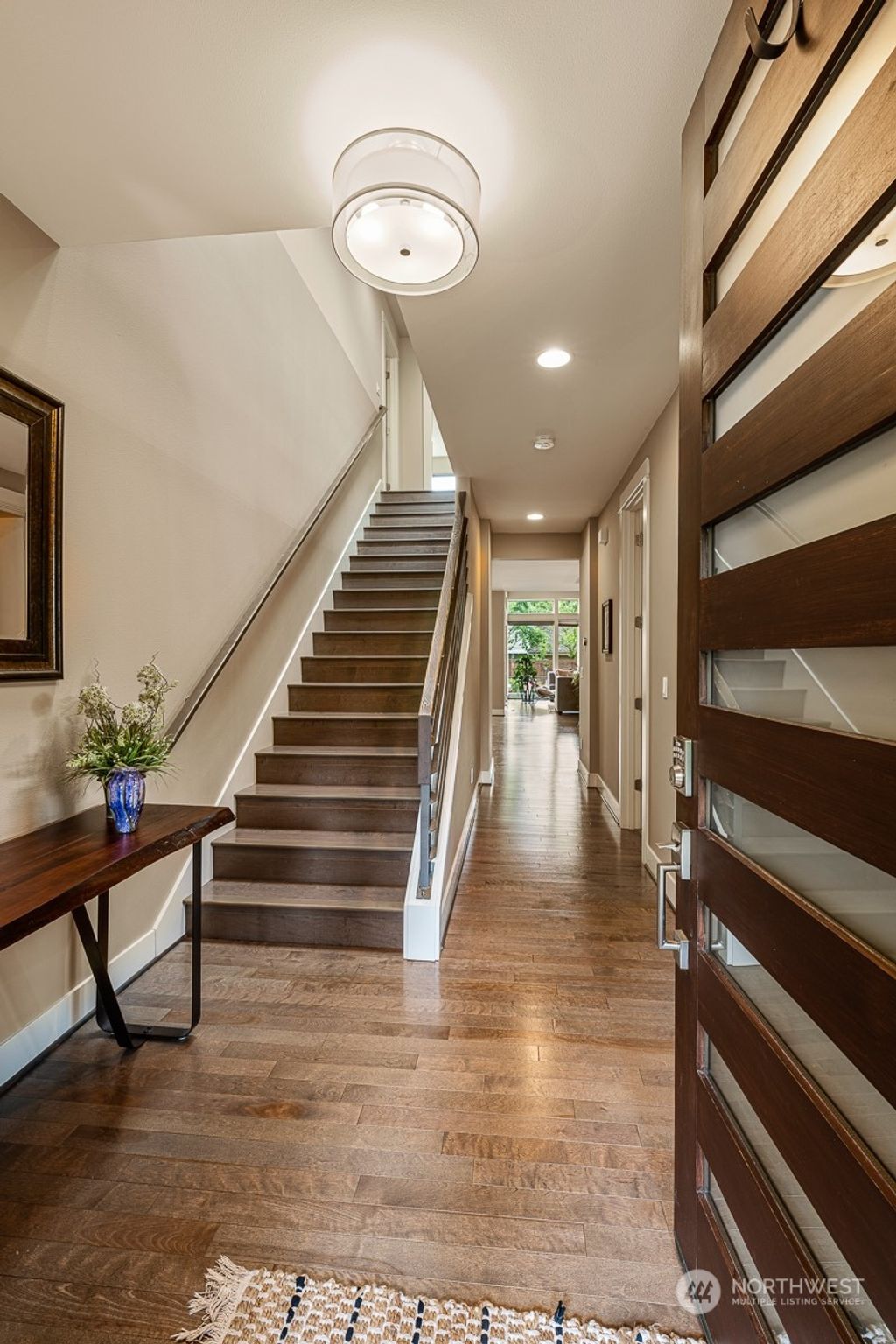 Photo of 6529 128th Avenue NE, Kirkland, WA 98033 (MLS # 2241182)