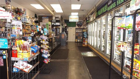 7424 Evergreen Way Everett WA 98203