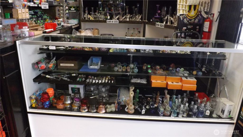 Photo of 7424 Evergreen Way Way, Everett, WA 98203 (MLS # 2464130)