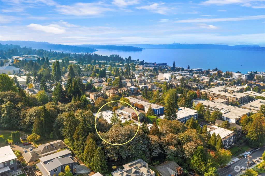 Photo of 501 Kirkland Avenue #204, Kirkland, WA 98033 (MLS # 2003325)