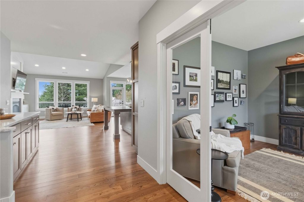 Photo of 121 Altavista Road, Longview, WA 98632 (MLS # 2499640)