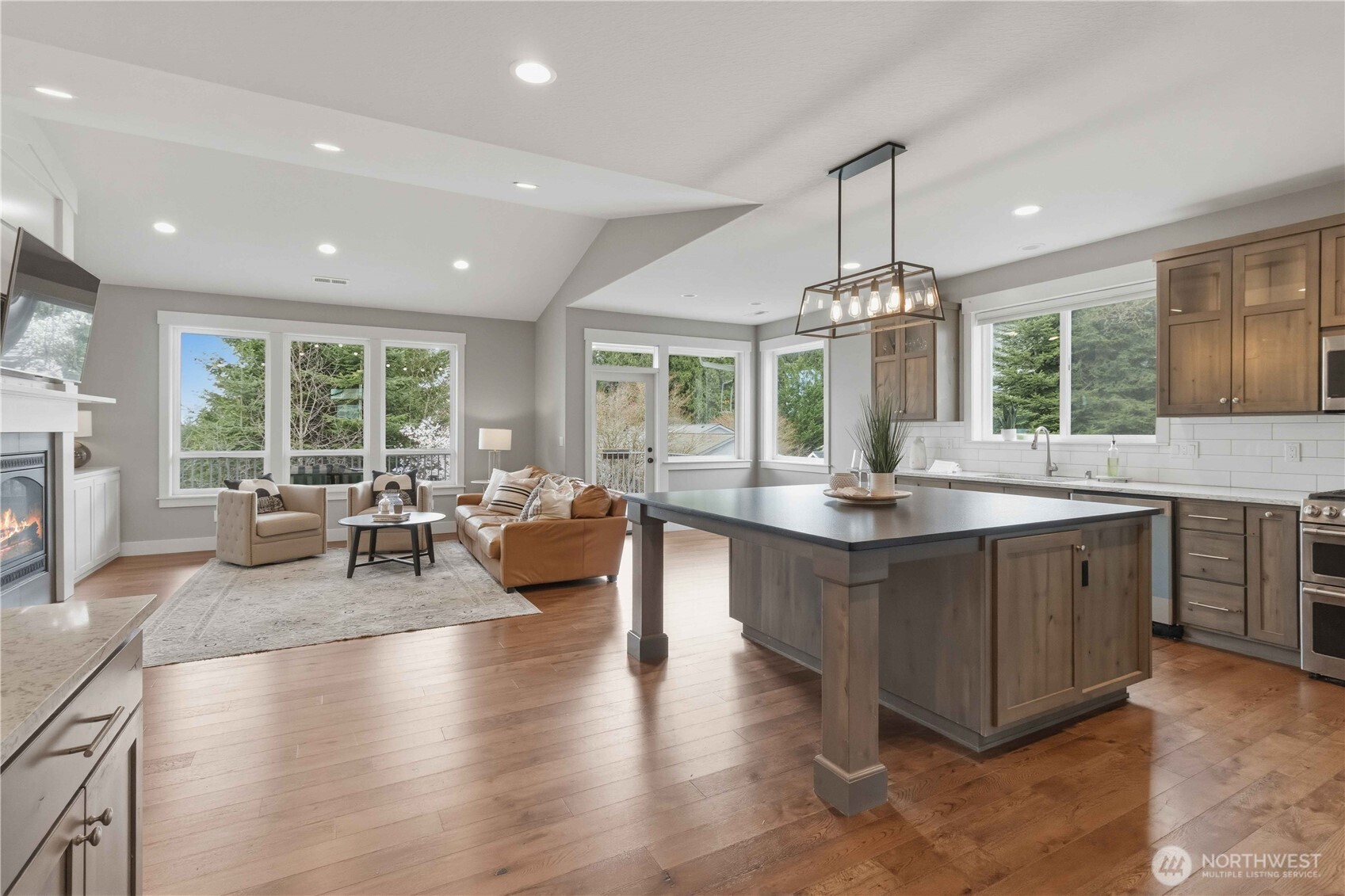 121 Alta Vista Road