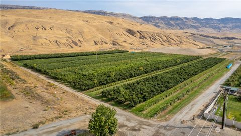 Photo of 0 S Ward Avenue, East Wenatchee, WA 98802 (MLS # 2303250)