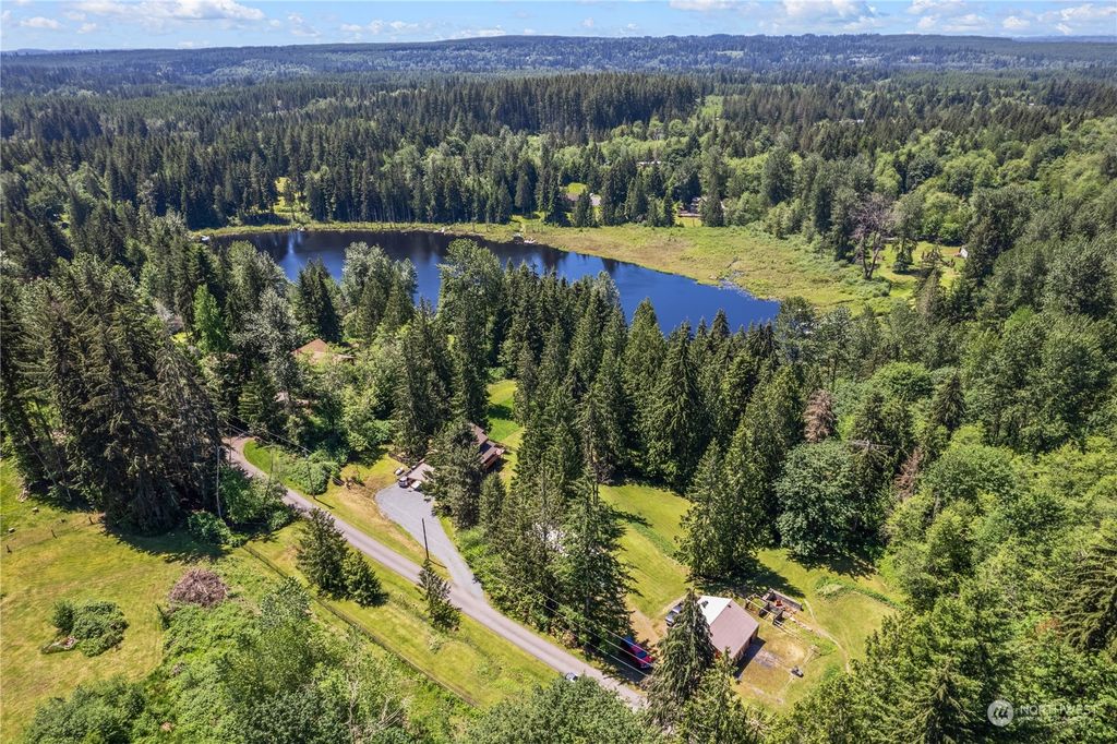 Photo of 7122 230th Avenue NE, Granite Falls, WA 98252 (MLS # 2246067)