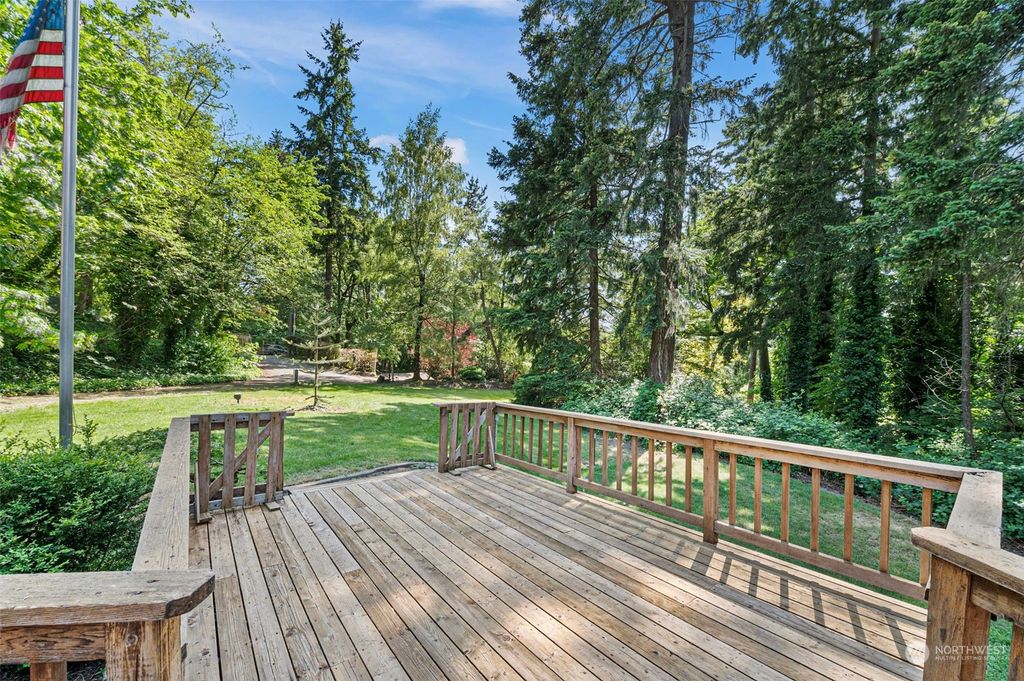 Photo of 706 Milton Way, Milton, WA 98354 (MLS # 2072473)