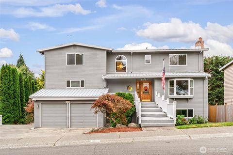 Photo of 11907 NE 133rd Place, Kirkland, WA 98034 (MLS # 2445308)