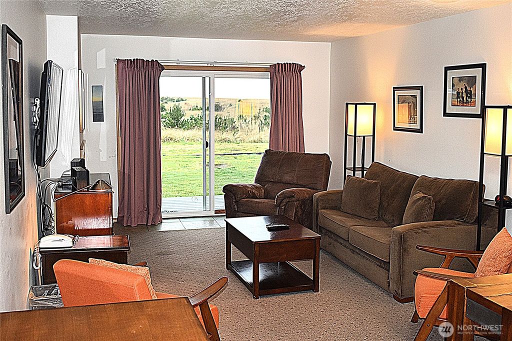 Photo of 304 14th Street NW #115, Long Beach, WA 98631 (MLS # 2493518)