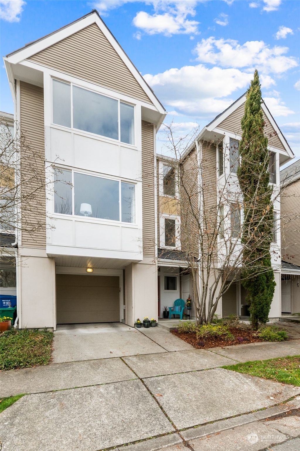 Photo of 6717 35th Place S, Seattle, WA 98118 (MLS # 2048289)