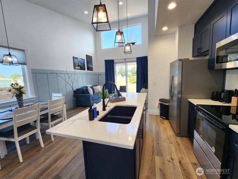 934 Pt. Brown Avenue SE A & B