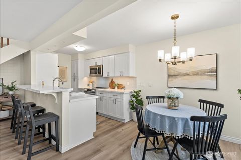 Photo of 410 214th Street SW #B, Bothell, WA 98021 (MLS # 2480163)