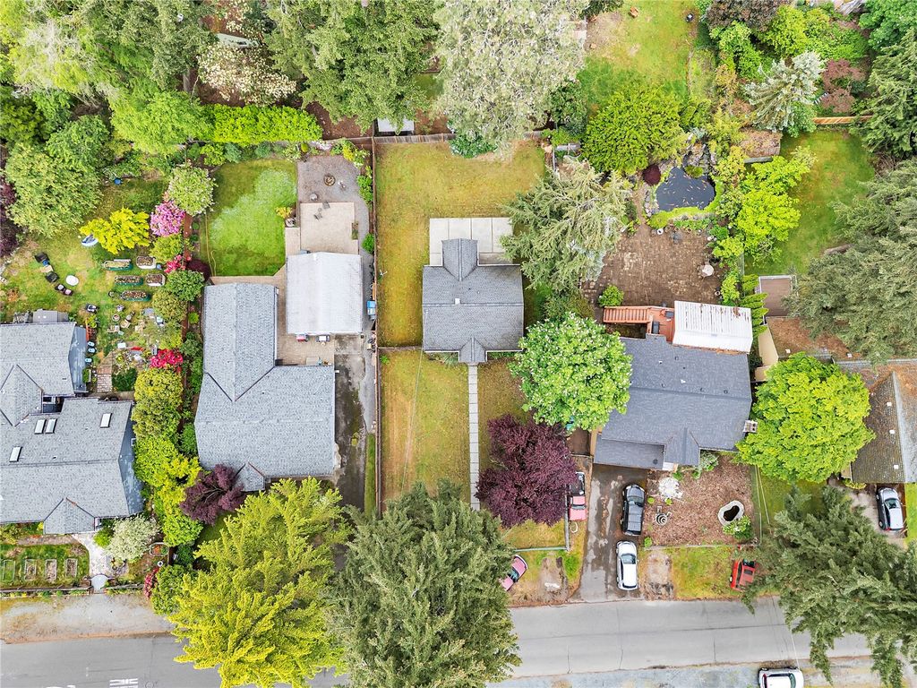 Photo of 14746 26th Avenue NE, Shoreline, WA 98155 (MLS # 2379321)