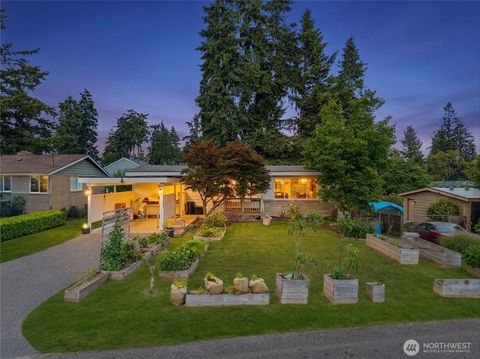 Photo of 21903 82nd Place W, Edmonds, WA 98026 (MLS # 2539101)