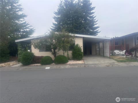 Photo of 11436 SE 208th Street #76, Kent, WA 98031 (MLS # 2573875)