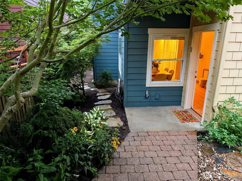 Photo of 4115 Martin Luther King Jr Way S, Seattle, WA 98108 (MLS # 2556749)