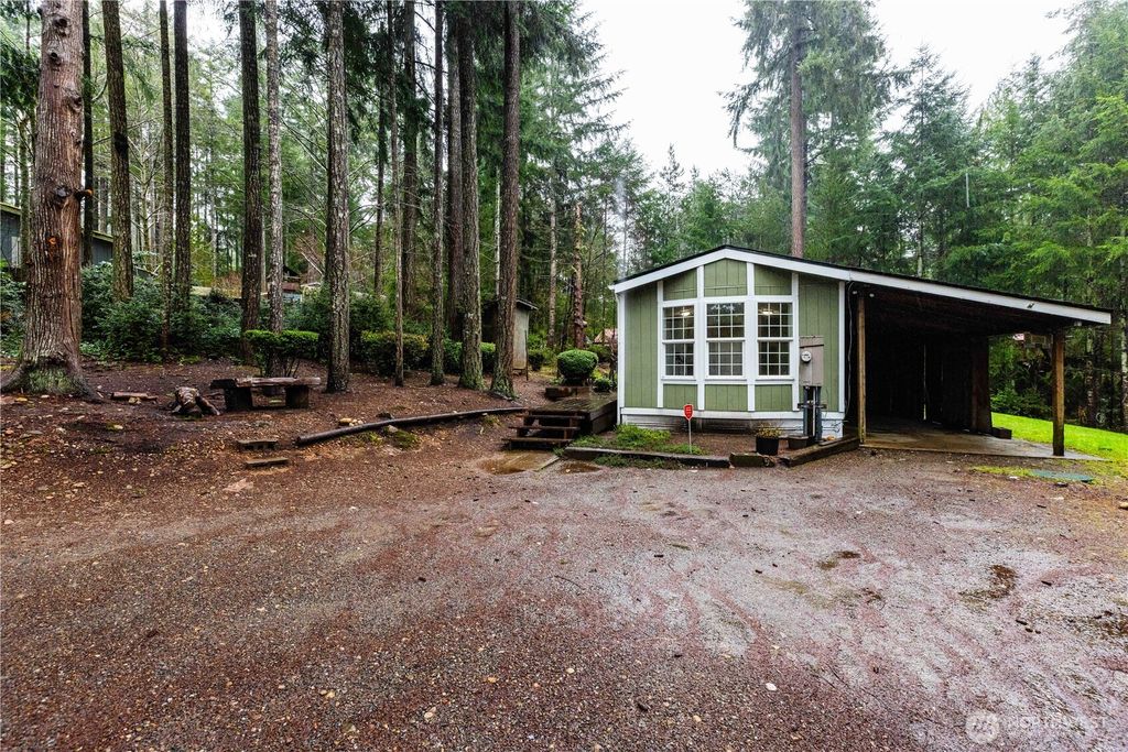Photo of 100 E Kilmarnock Rd, Shelton, WA 98584 (MLS # 2473347)