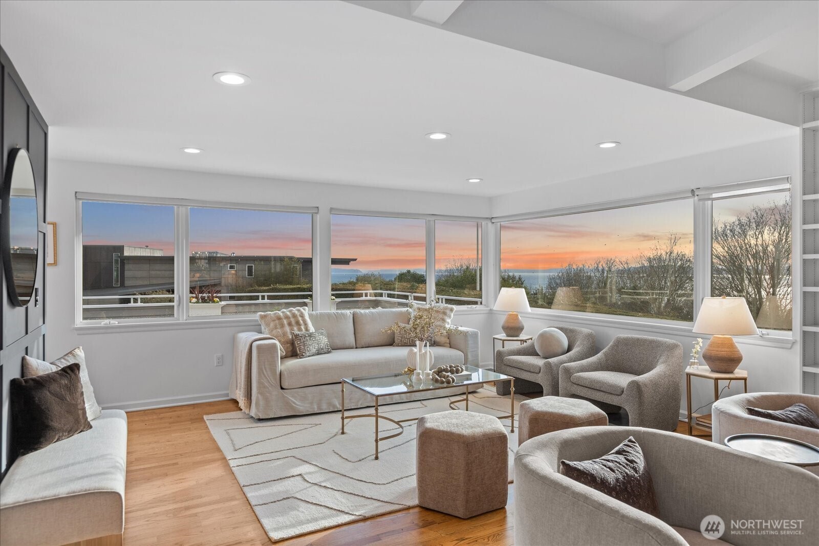 1400 Magnolia Boulevard W