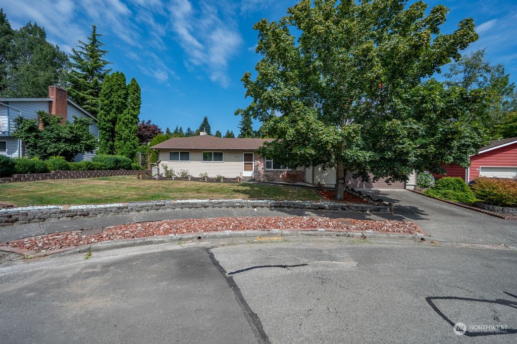 Photo of 10723 28th Avenue NE, Seattle, WA 98125 (MLS # 2278816)