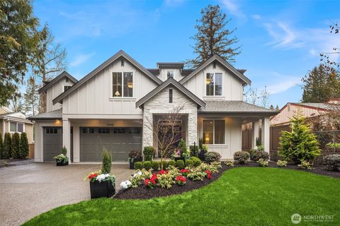 Photo of 10468 NE 113th Place, Kirkland, WA 98033 (MLS # 2477289)