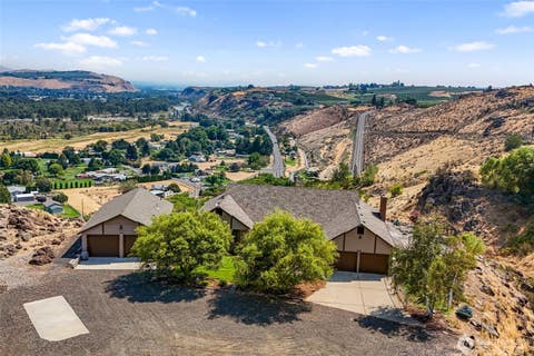 Photo of 290 Trails End Lane, Yakima, WA 98903 (MLS # 2571442)