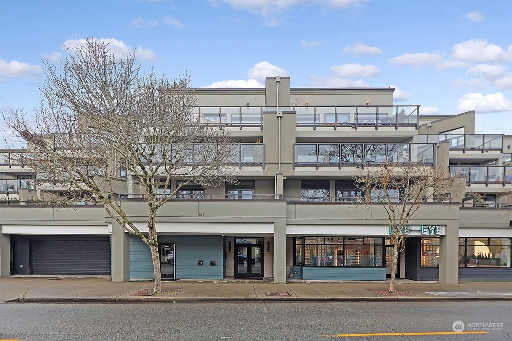 Photo of 121 Lakeside Avenue #203, Seattle, WA 98122 (MLS # 2196021)