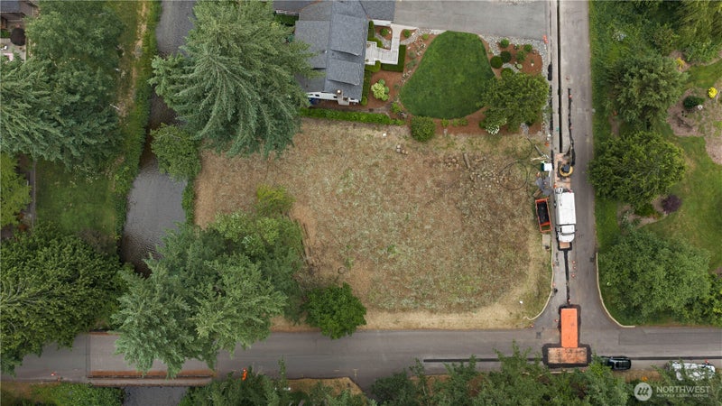 420 SE Sycamore Lane