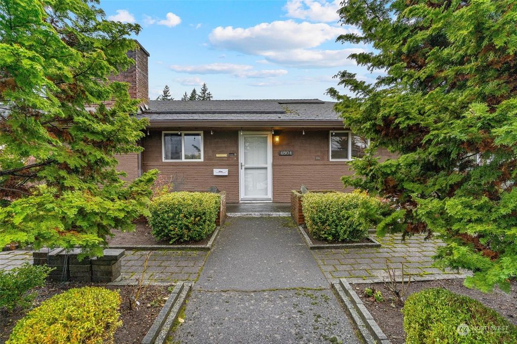 Photo of 4804 Alger Avenue SE, Everett, WA 98203 (MLS # 2310094)