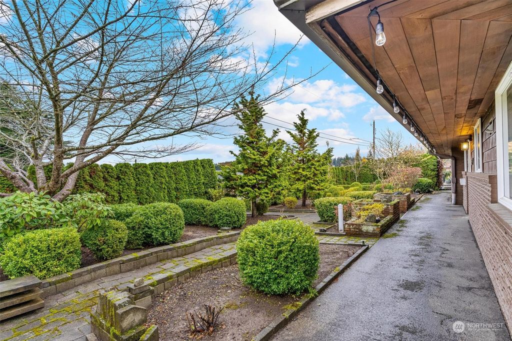 Photo of 4804 Alger Avenue SE, Everett, WA 98203 (MLS # 2310094)