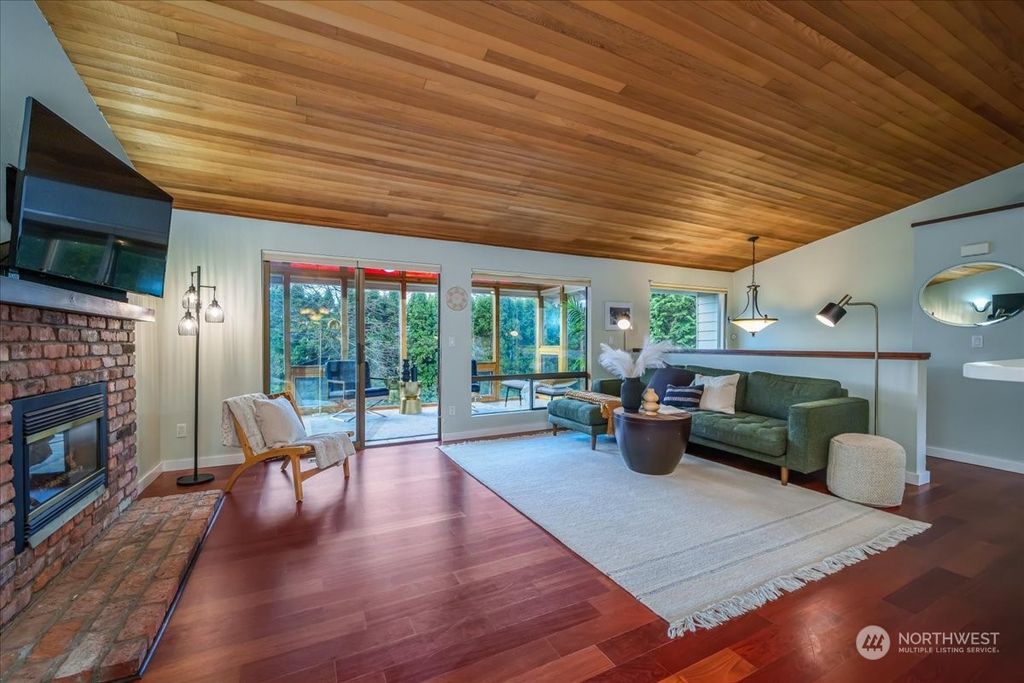 Photo of 8435 NE 178th Street, Bothell, WA 98011 (MLS # 2314459)