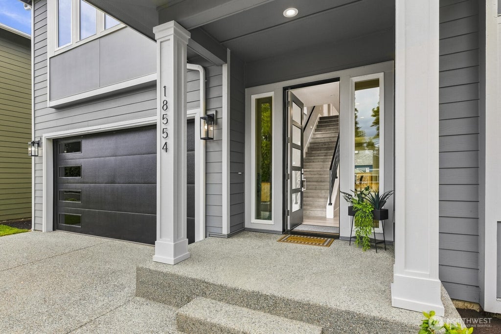 Photo of 18554 Stone Avenue N, Shoreline, WA 98133 (MLS # 2576134)