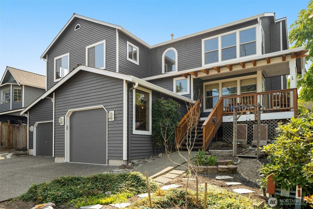 Photo of 16515 126th Avenue NE, Woodinville, WA 98072 (MLS # 2428442)