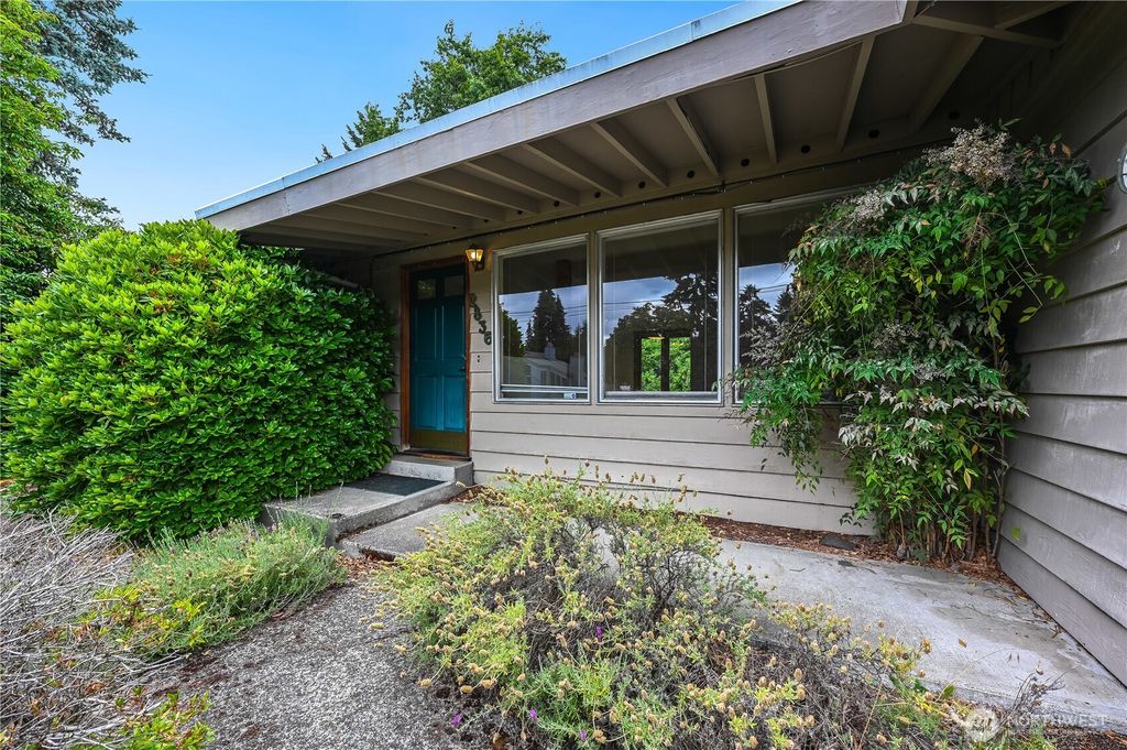 Photo of 2836 SW 111th Place, Seattle, WA 98146 (MLS # 2405566)