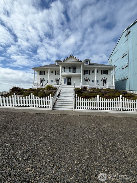 Photo of 1341 Ocean Shores Boulevard SW #5, Ocean Shores, WA 98569 (MLS # 2503689)