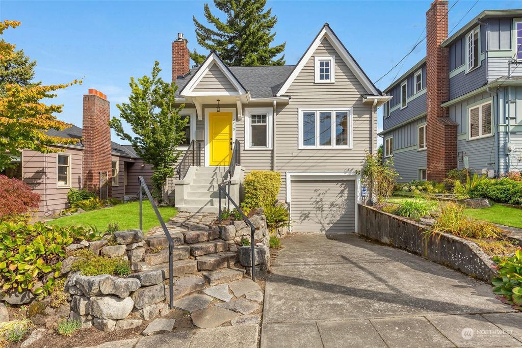 Photo of 2710 1st Avenue N, Seattle, WA 98109 (MLS # 2163142)