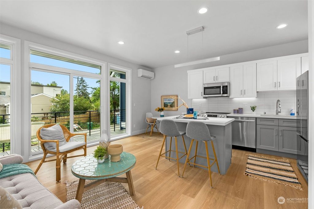 Photo of 6730 18th Avenue SW #B, Seattle, WA 98106 (MLS # 2286717)