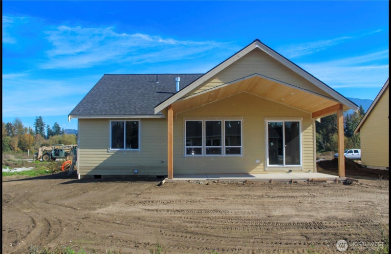 813 E 6th