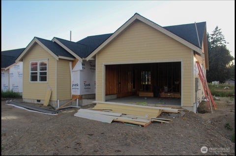 Photo of 813 E 6th St, Nooksack, WA 98276 (MLS # 2576574)