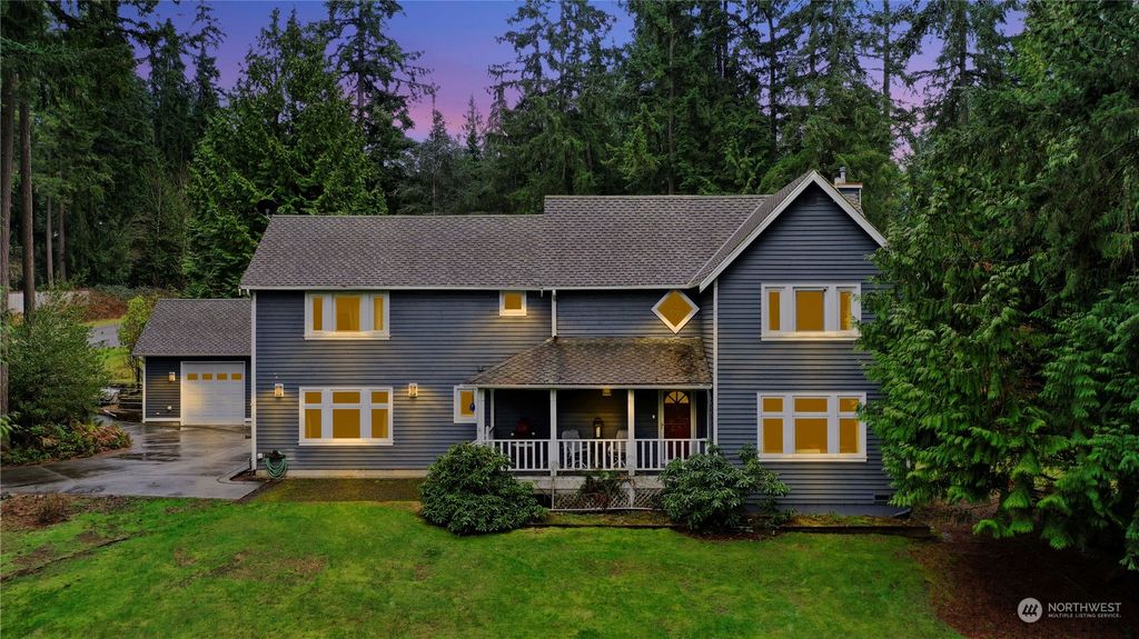 Photo of 16733 NE 138th Court, Woodinville, WA 98072 (MLS # 2201949)
