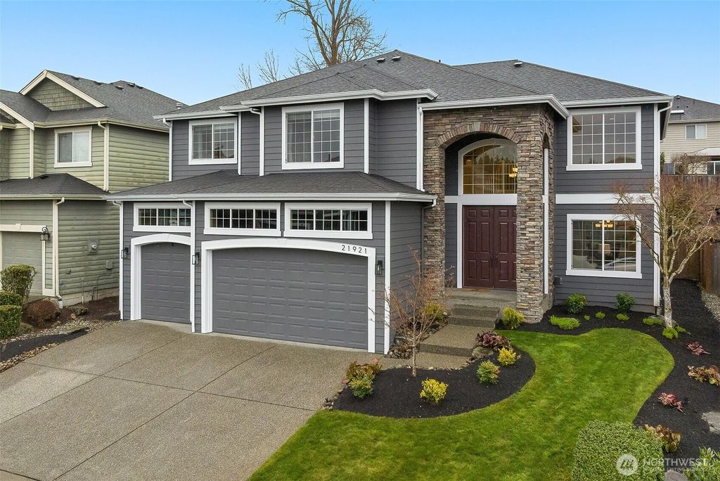 Photo of 21921 40th Avenue SE, Bothell, WA 98021 (MLS # 2349148)