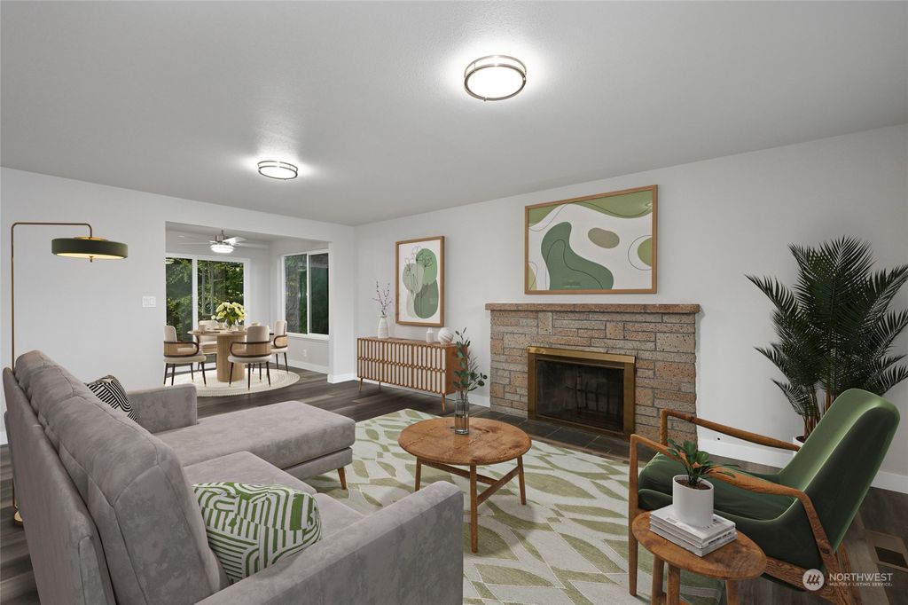 Photo of 1931 S 304th Street, Federal Way, WA 98003 (MLS # 2303631)