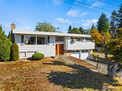 Photo of 3537 Locust Avenue W, University Place, WA 98466 (MLS # 2585806)