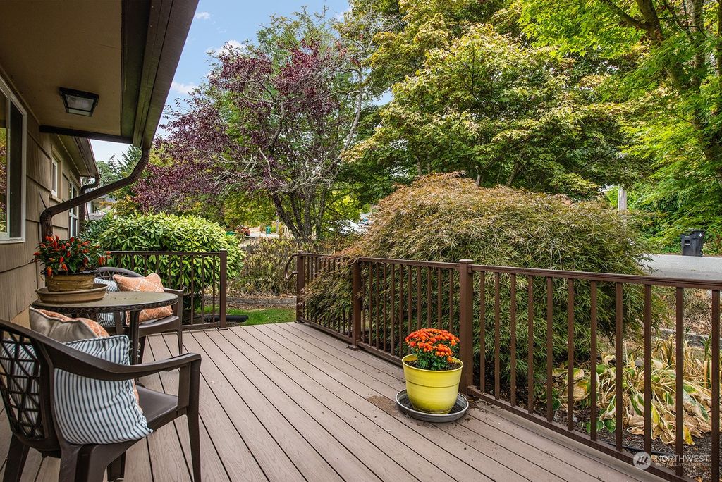 Photo of 16229 14th Avenue NE, Shoreline, WA 98155 (MLS # 2155620)