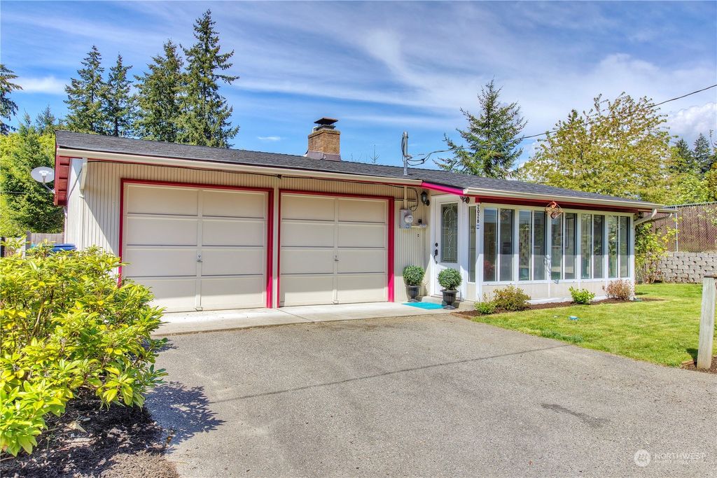 Photo of 2026 S 310th Street, Federal Way, WA 98003 (MLS # 2058539)
